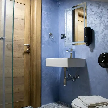 Апарт-отель Elevenrooms *